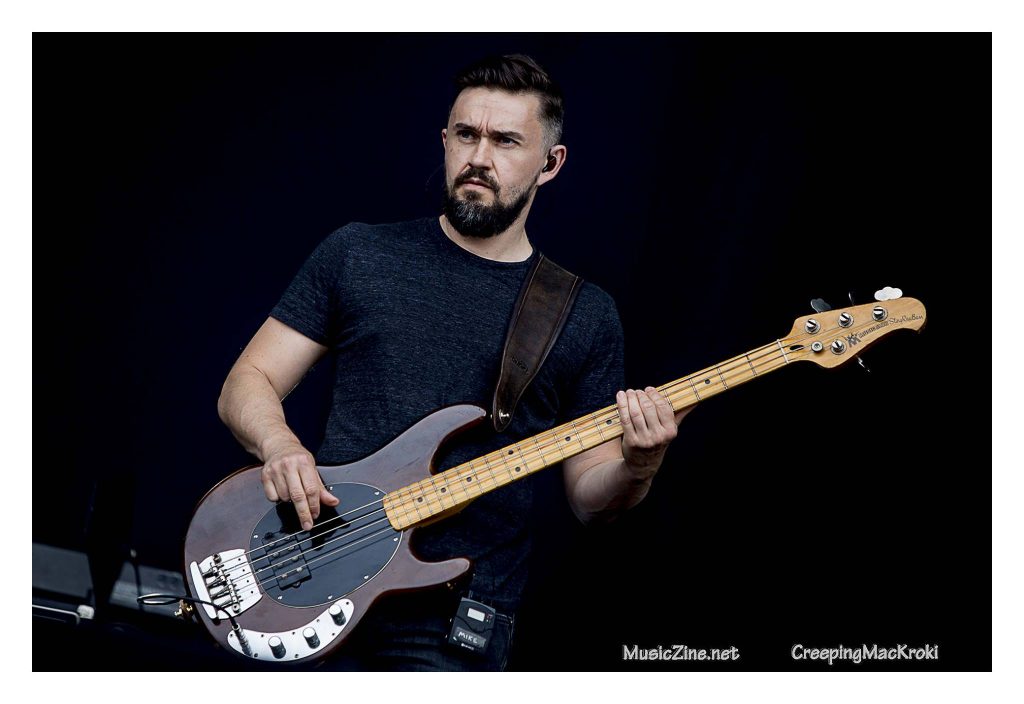 Happy Birthday to Mike Hogan 44 years old today! Cranberries World